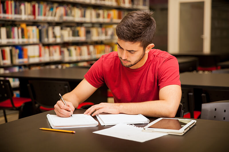 Study Habits to follow as a College Student while Studying Abroad