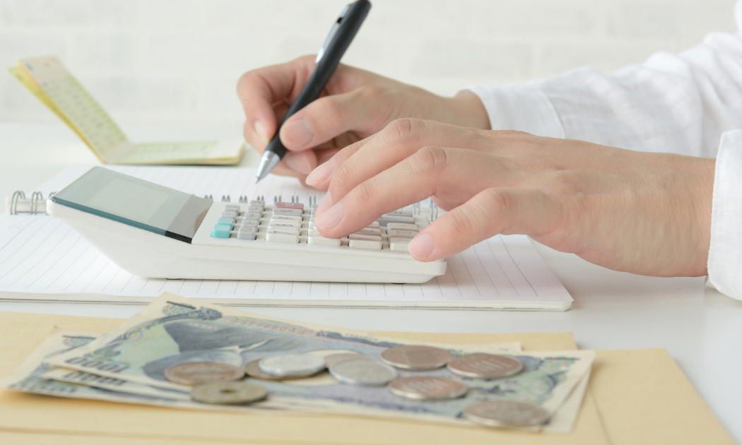 How to Manage Money for the First Time Without Panicking