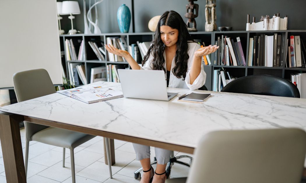 Why Most People Confuse Confidence with Familiarity