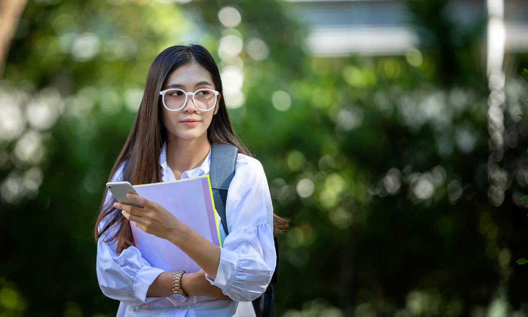 Managing Life Without Family Support: A Student Reality Abroad